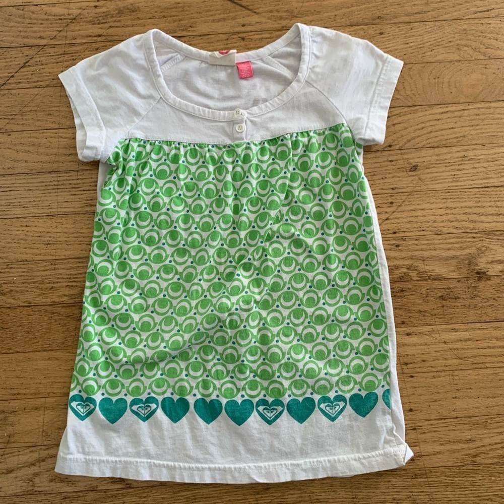 Roxy Girls tee shirt size small Henley style